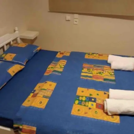 μικρό σπίτι